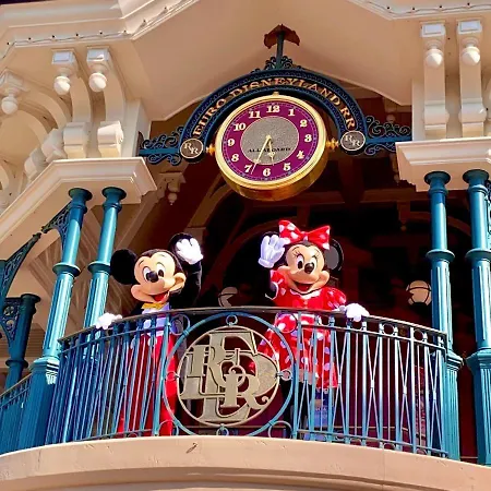 7 Minutes Disney/netflix/terrace/car Park マニー＝ル＝オングル